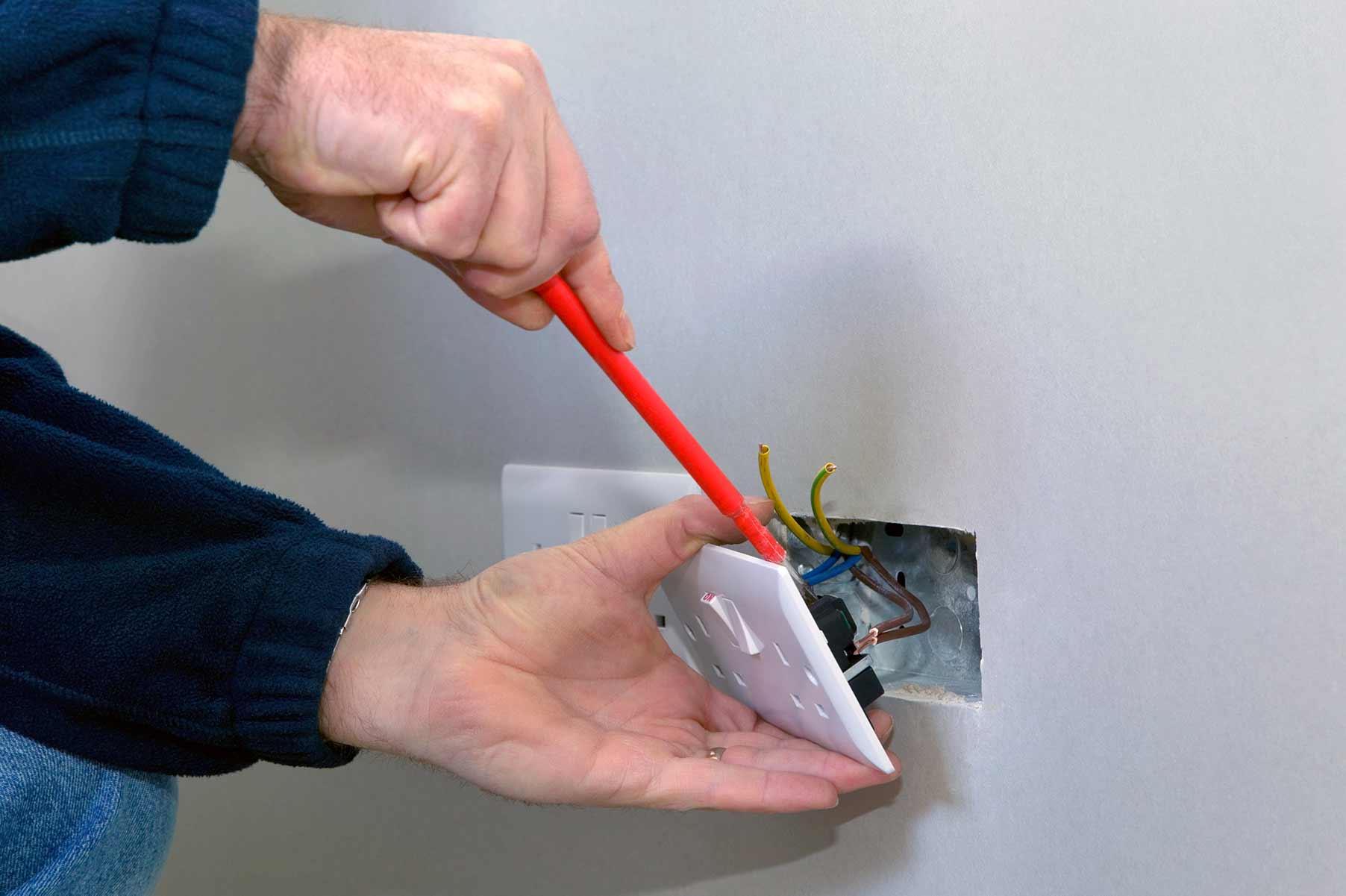 Our electricians can install plug sockets for domestic and commercial proeprties in Newton Aycliffe and the local area. 